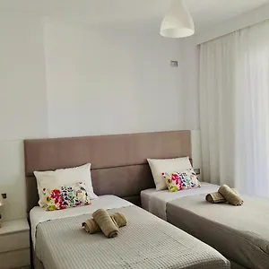 Apartment Sea And Sun, Sarande